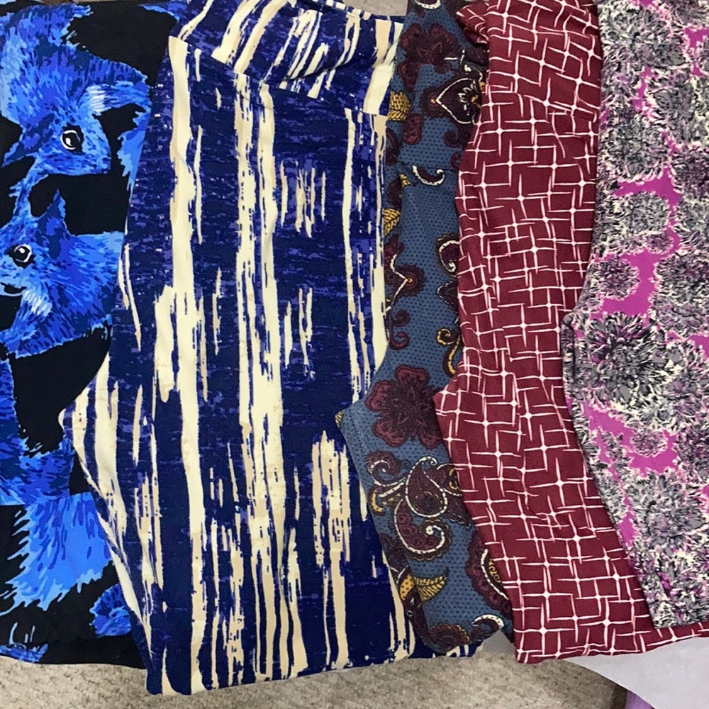 5 LuLaRoe Leggings 3 OS and 2 TC